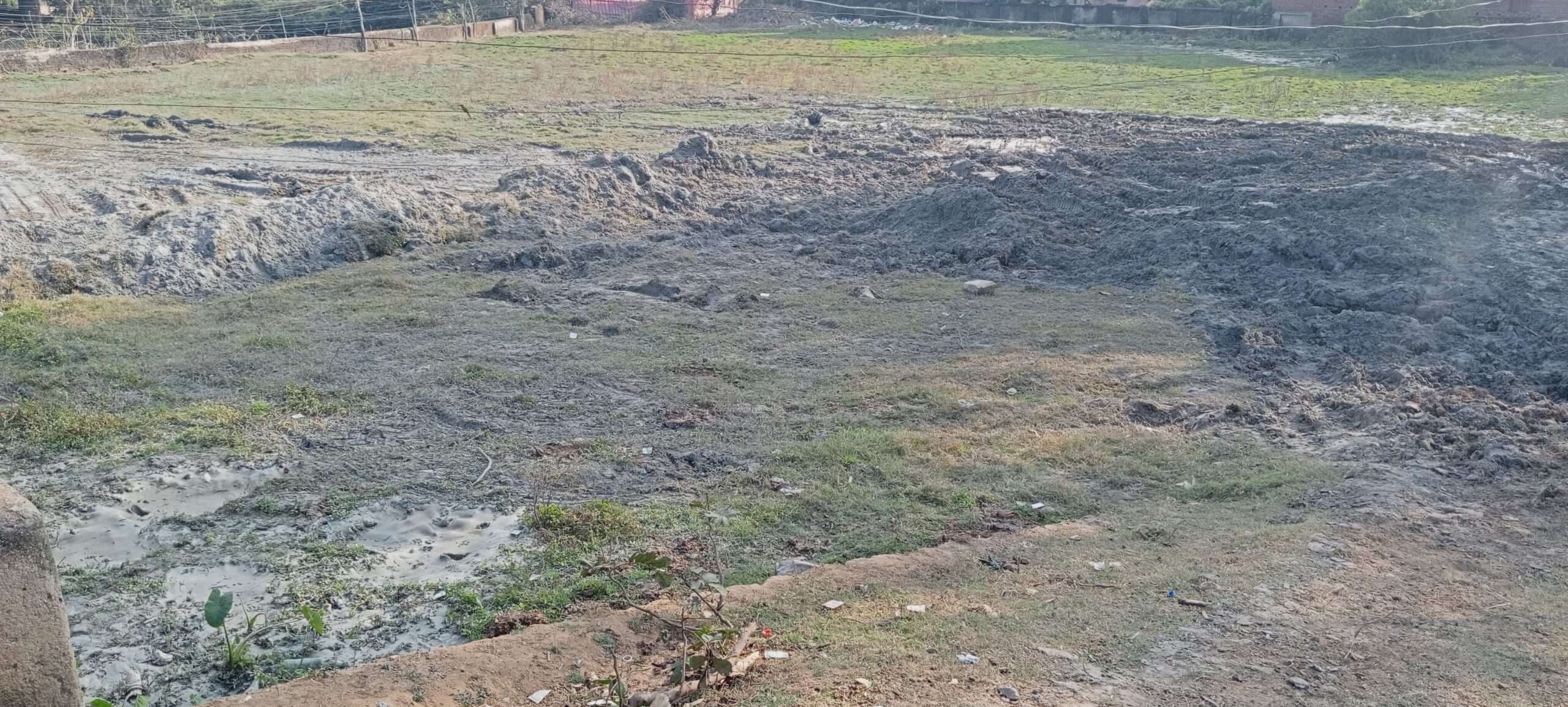 Bokaro News : ऐश पौंड को जानेवाली दो फटी पाइप