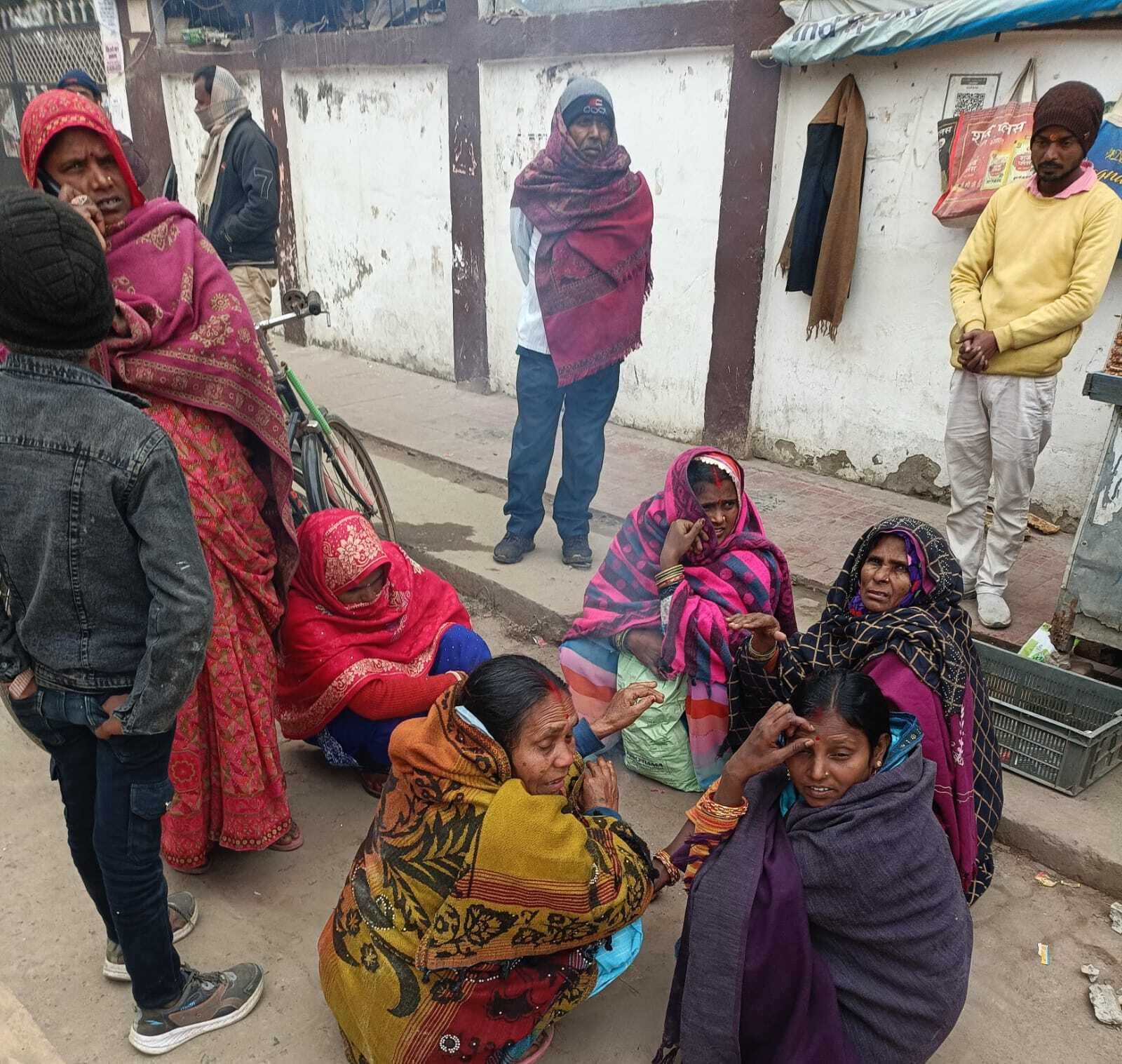 Darbhanga : एक दिन की हल्की राहत देने के बाद फिर बदला मौसम का मिजाज, और बर्फीली हो गई ठंड