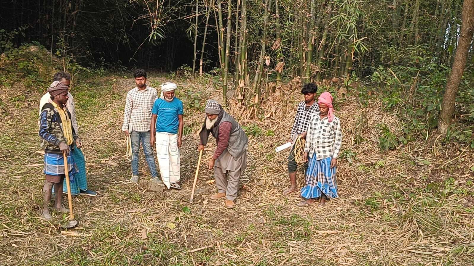 सालेहपुर पंचायत में डब्ल्यूपीयू भवन निर्माण का शिलान्यास