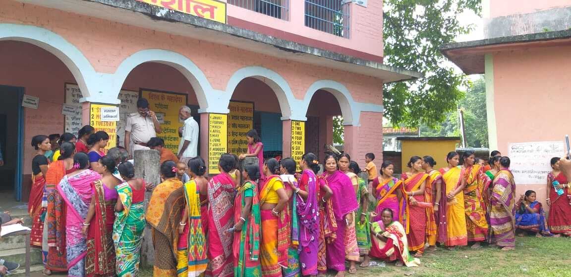 अलविदा 2025: विस चुनाव में कटिहार ने रचा इतिहास, 79.11 प्रतिशत मतदान कर राज्य में रहा टॉपर