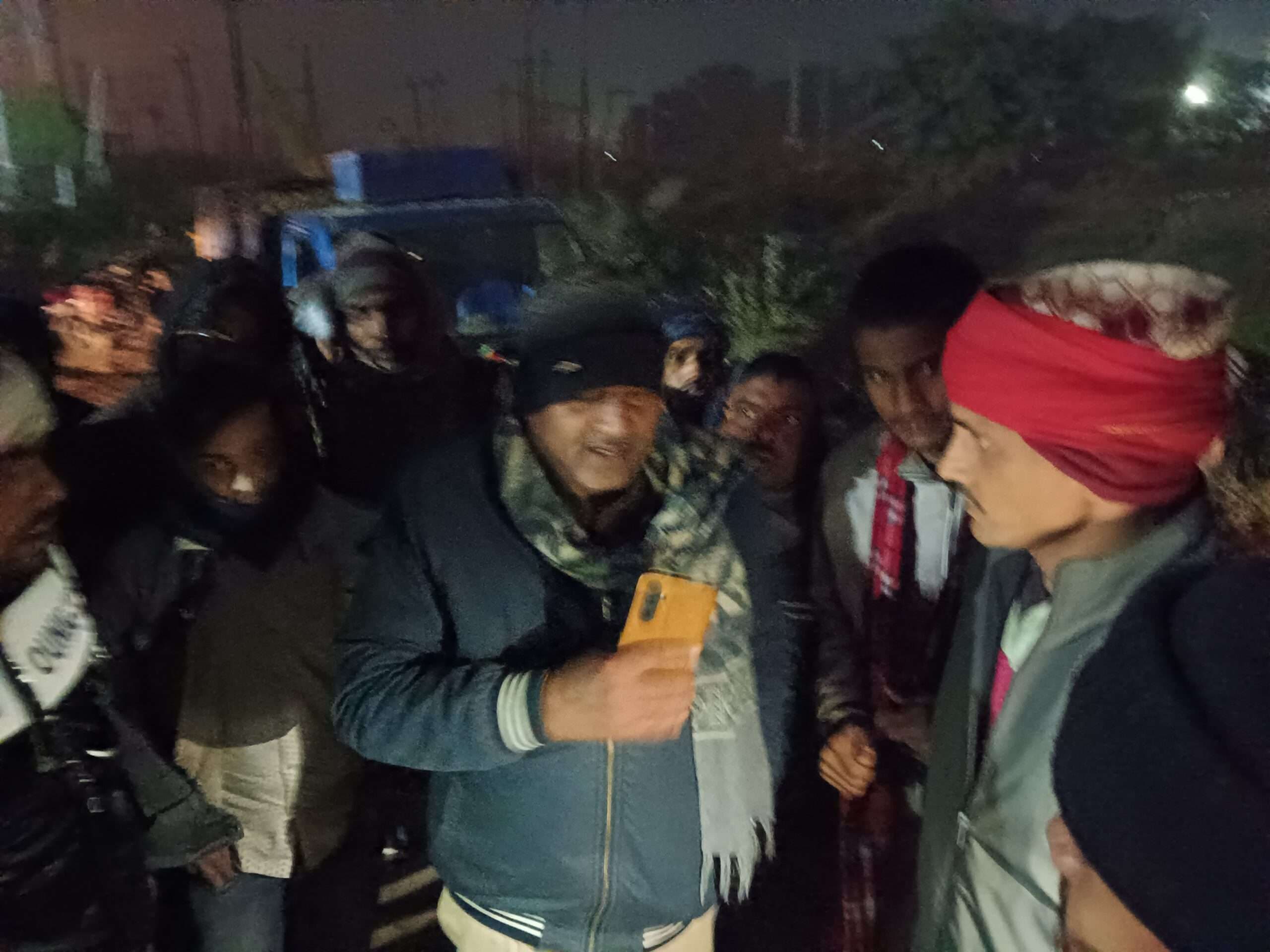 पिकअप वाहन से चार जिंदा व एक मृत मवेशी बरामद