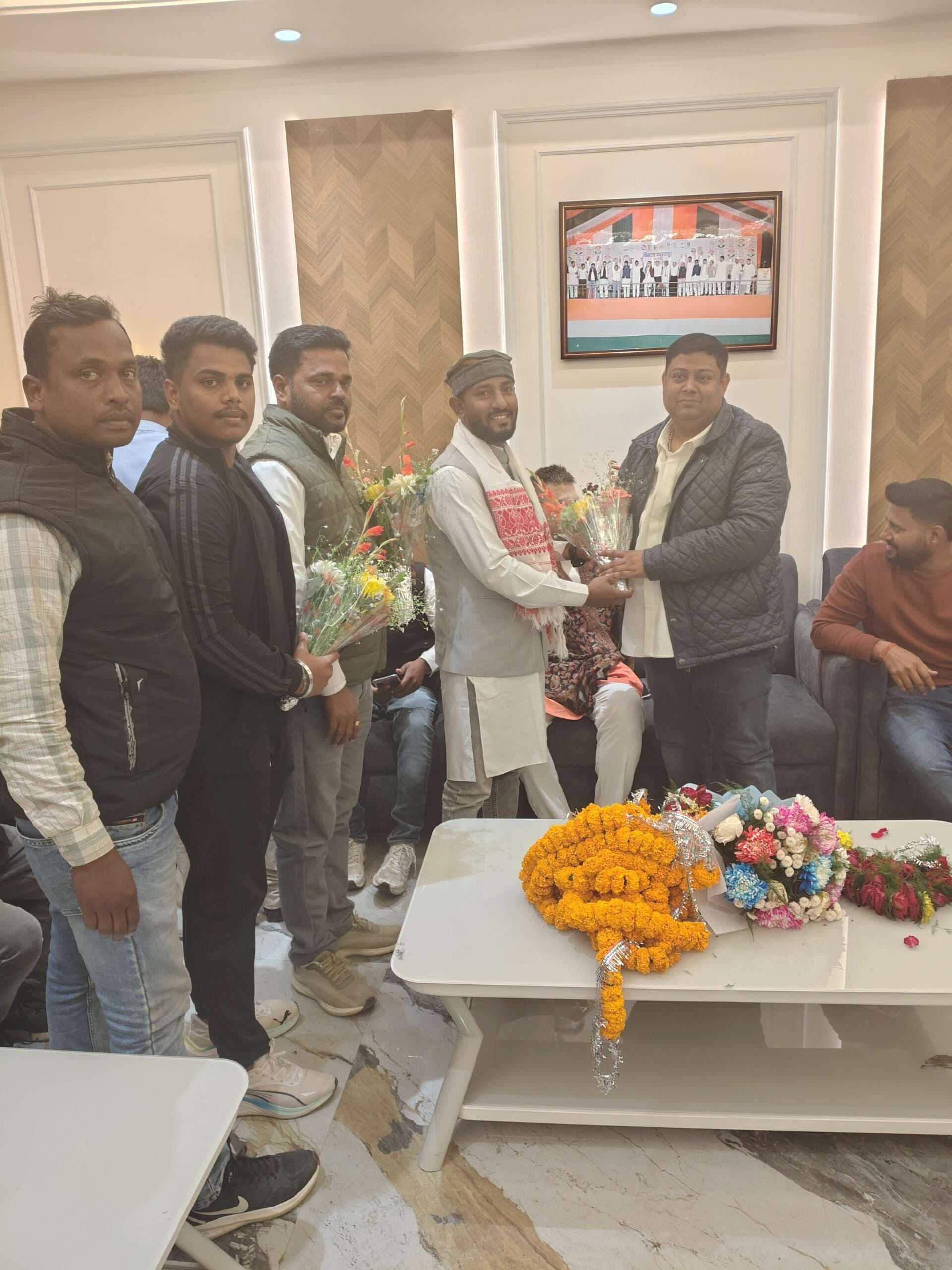 युवा कांग्रेस के प्रदेश अध्यक्ष से मिले जिला कमेटी के प्रतिनिधि