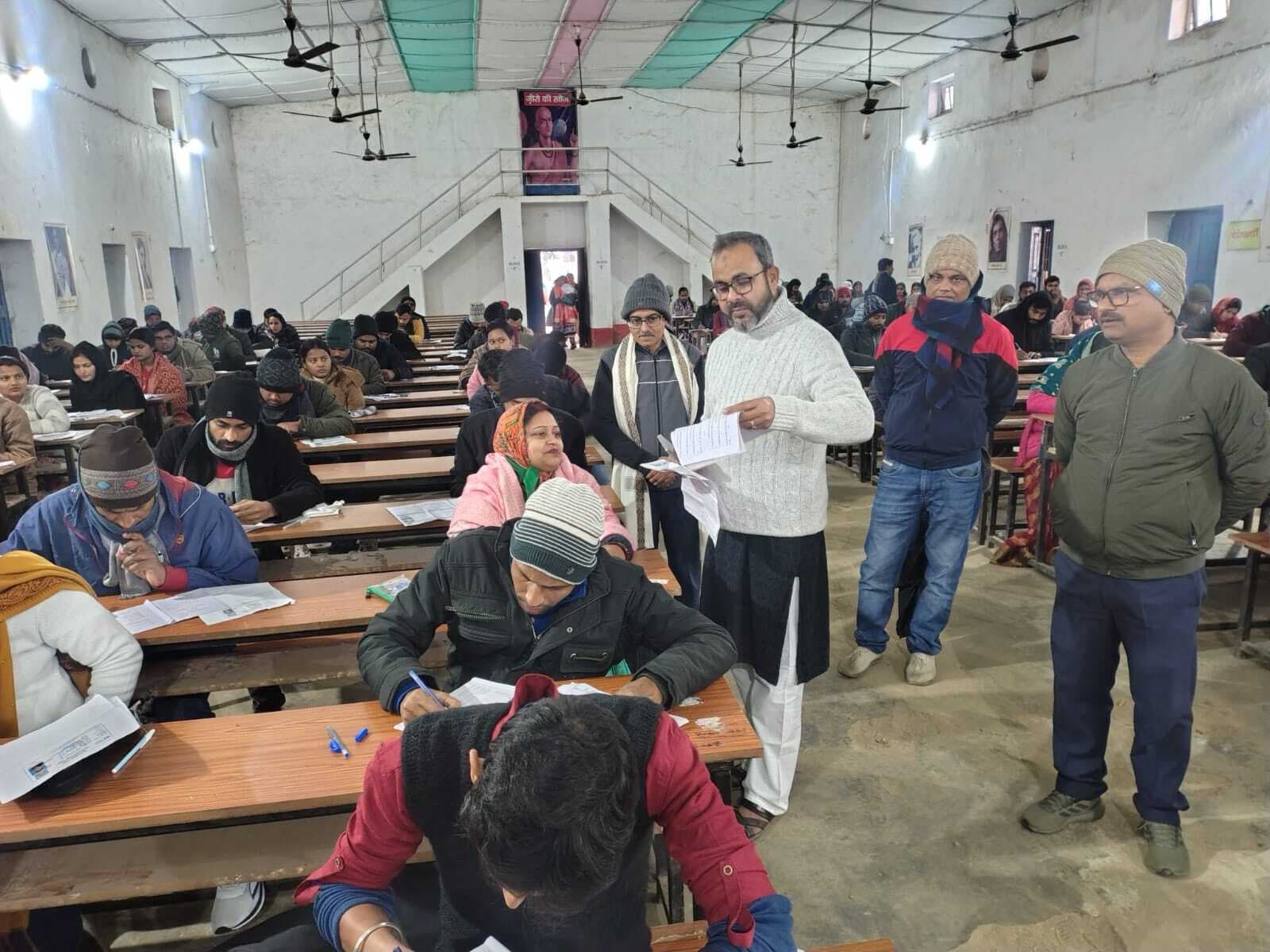 इग्नू परीक्षा को ले क्षेत्रीय निदेशक ने किया औचक निरीक्षण, जताया संतोष