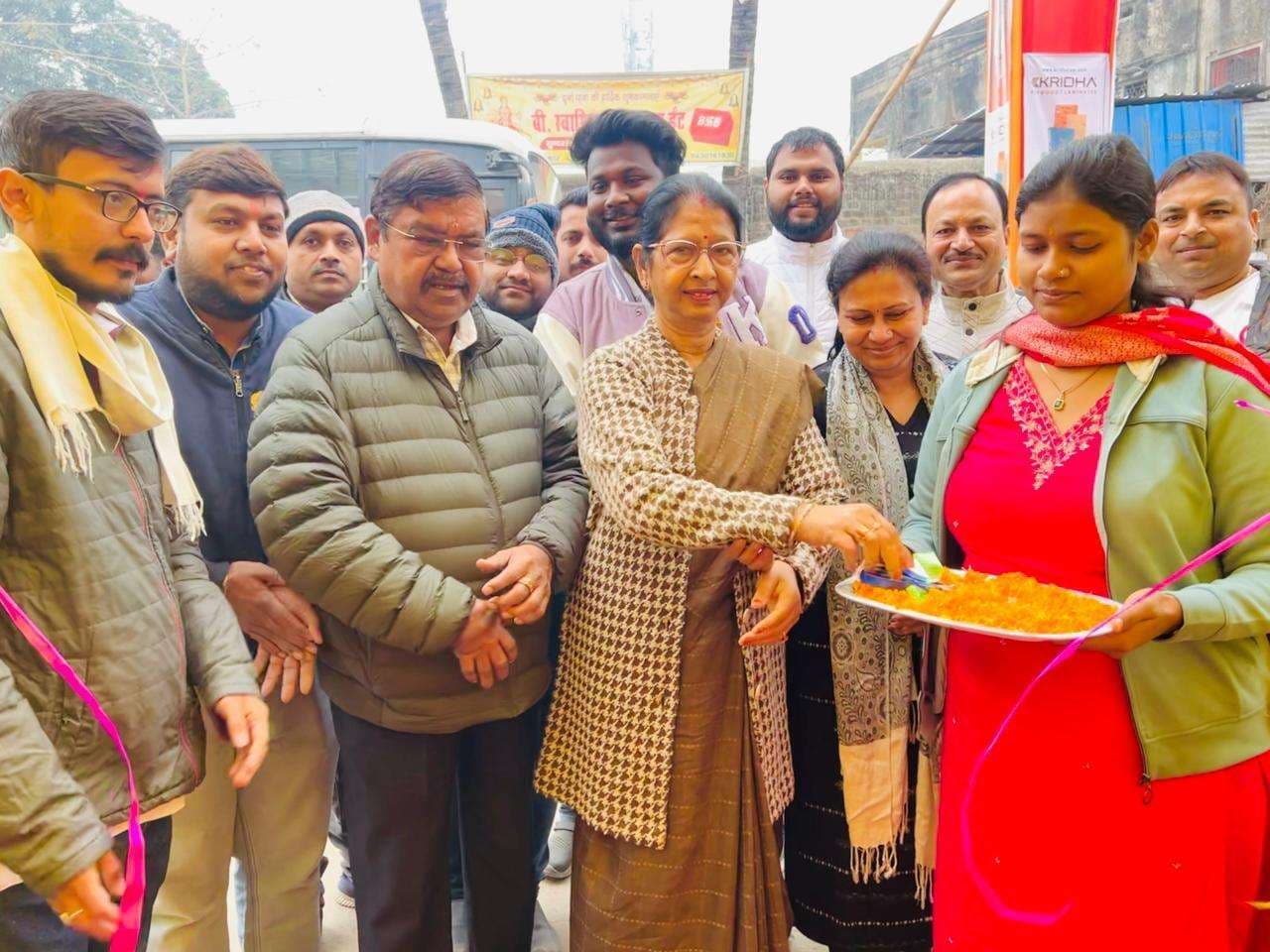 लियो क्लब ऑफ कटिहार का हुआ नेकी की दीवार कार्यक्रम