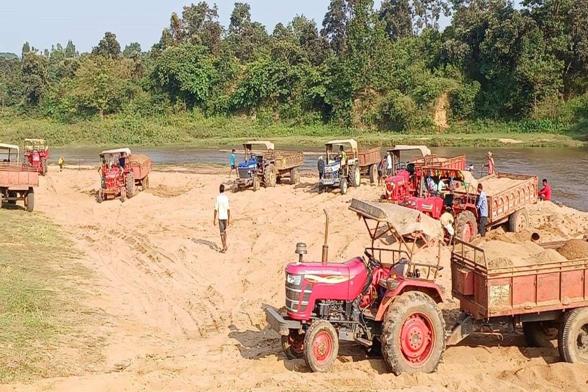 Bihar Bhumi: बिहार में जमीन और बालू माफियाओं की करोड़ों की संपत्ति होगी जब्त, ये नाम हैं शामिल, बड़े एक्शन से हड़कंप