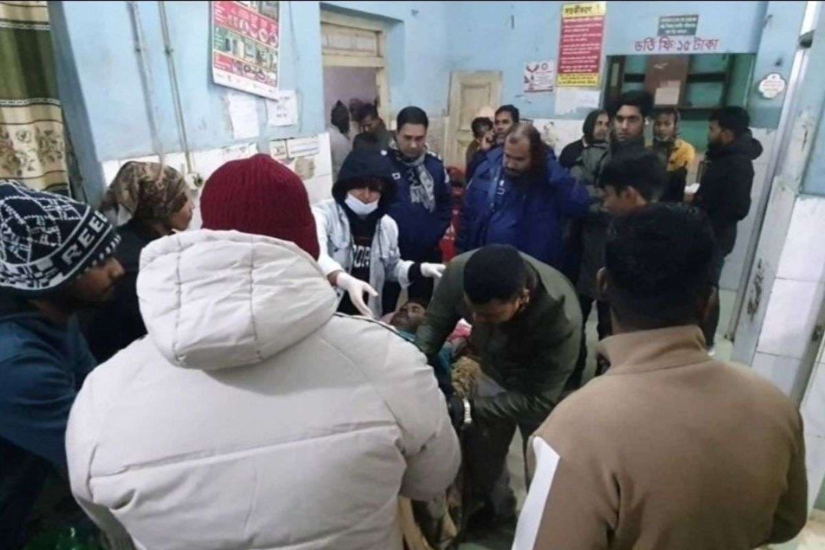 बांग्लादेश में दरिंदगी! भीड़ ने हिंदू व्यवसायी को पेट्रोल डालकर जलाया, इलाज के दौरान हुई दर्दनाक मौत