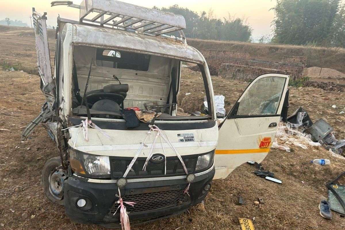 Gumla News: हाइवा ने पिकअप को मारी टक्कर, 5 लोगों की मौत, मृतक रांची और हजारीबाग के