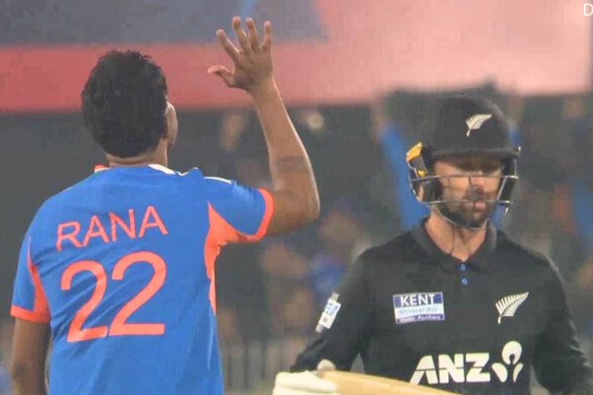 IND vs NZ: हर्षित राणा के आगे फिर फेल हुए डेवोन कॉनवे, 5वीं बार बनाया ‘शिकार’, पांड्या ने हवा में उड़कर लपका अद्भुत कैच