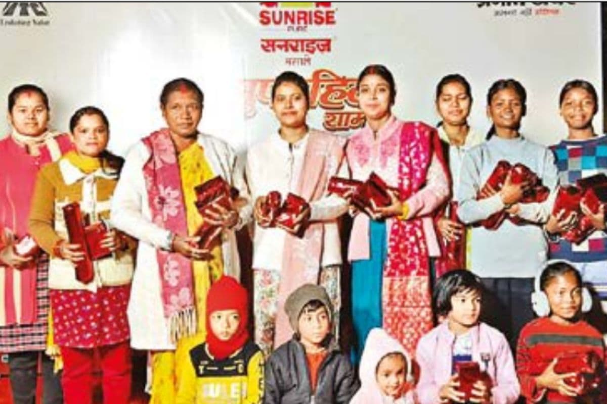 प्रभात खबर सनराइज सुपरहिट शाम में बच्चे, बूढ़े और महिलाओं ने की मस्ती