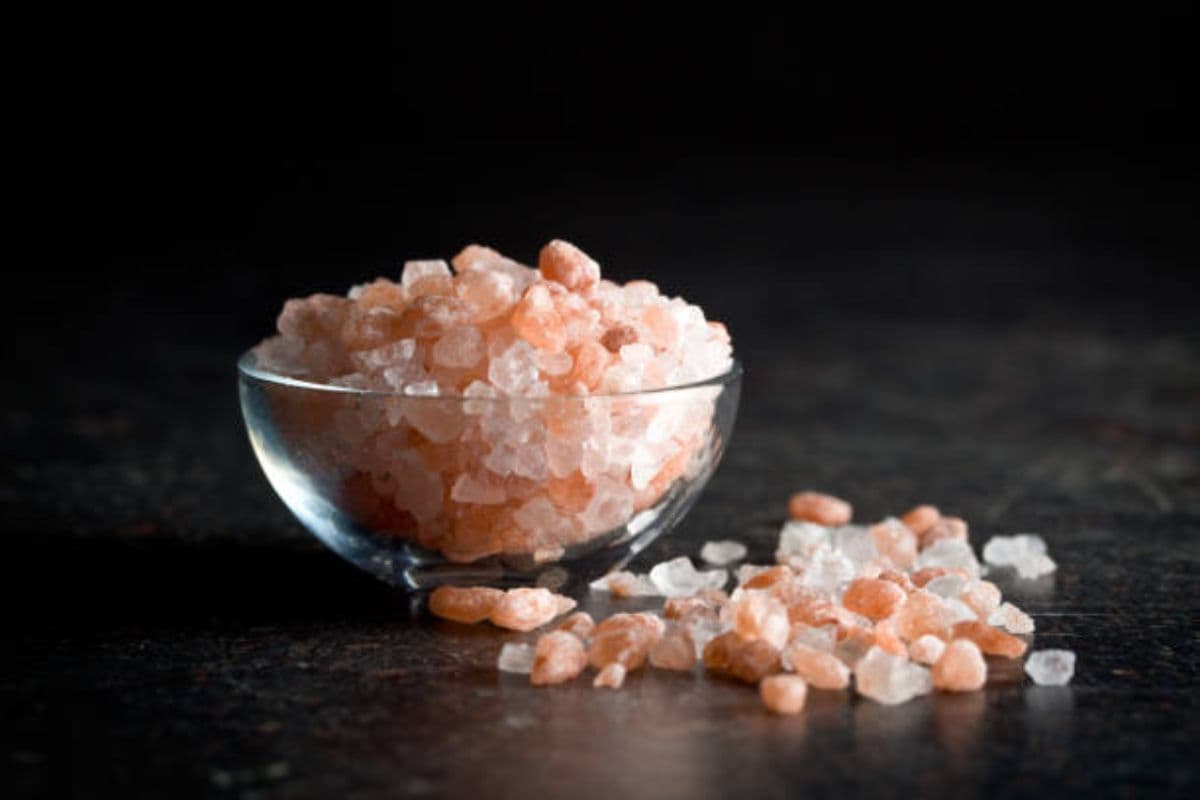 Sendha Namak Khane Ke Fayde: सेहत के लिए कमाल है सेंधा नमक, जानिए इसके फायदे