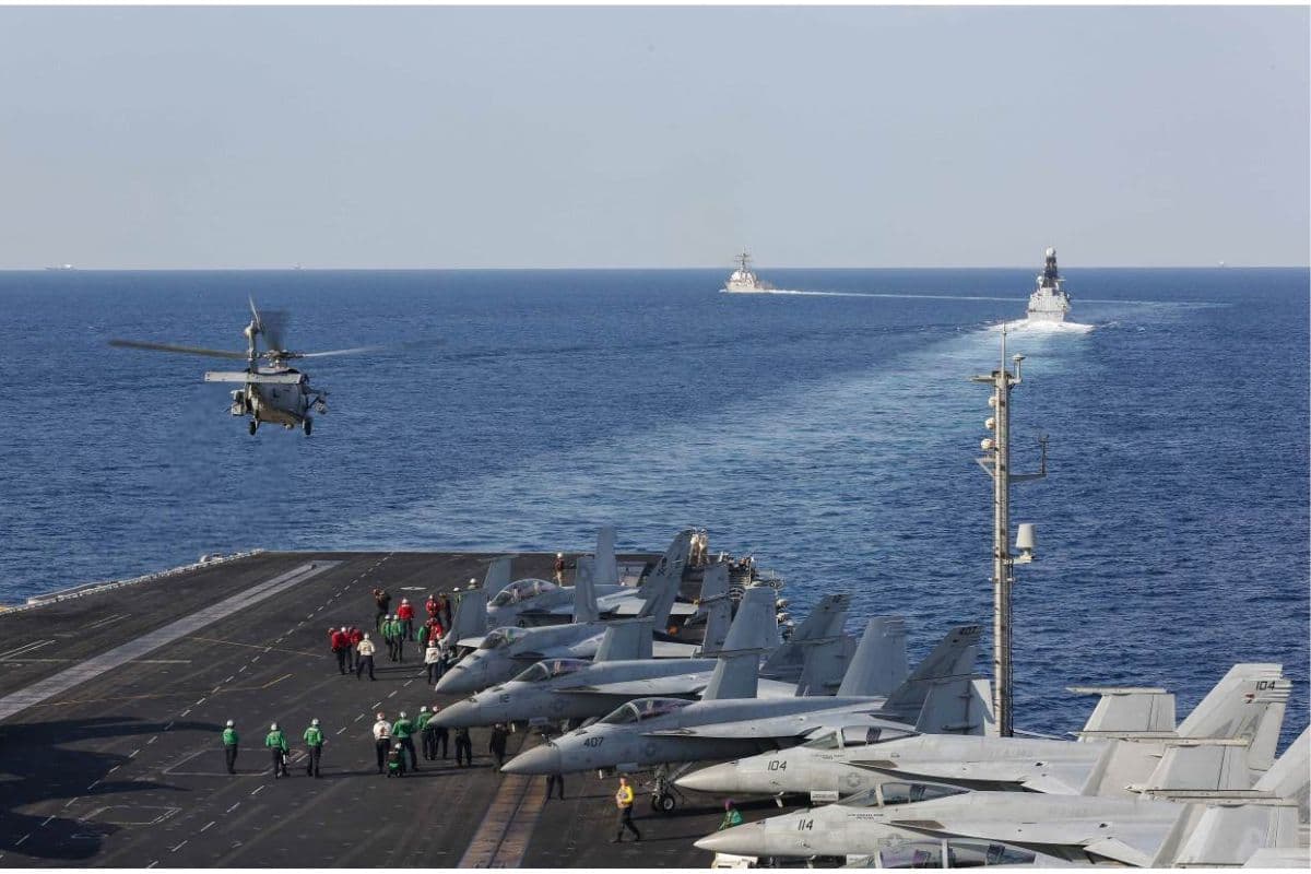 मिडिल ईस्ट पहुंचा US एयरक्राफ्ट कैरियर, ईरान तनाव के बीच अमेरिका ने तैनात किए 3 युद्धपोत, क्या होगी जंग?