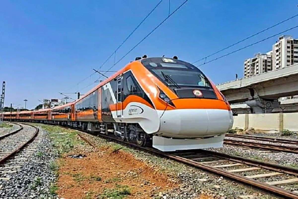 भागलपुर-हावड़ा रूट पर चल सकती है वंदे भारत स्लीपर, कोलकाता हेडक्वार्टर में शुरू हुई तैयारी