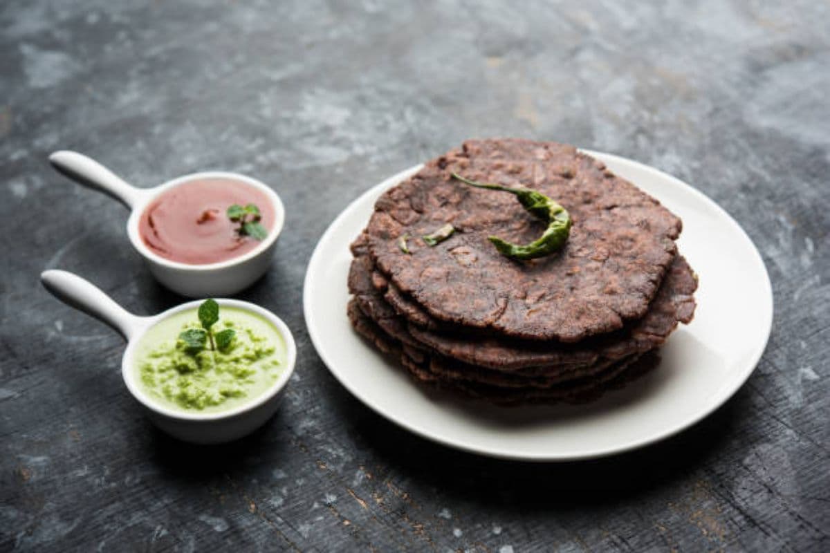 Veg Ragi Chilla Recipe: ब्रेकफास्ट में बनाएं टेस्टी और हेल्दी वेज रागी चीला, मिनटों में होगा तैयार