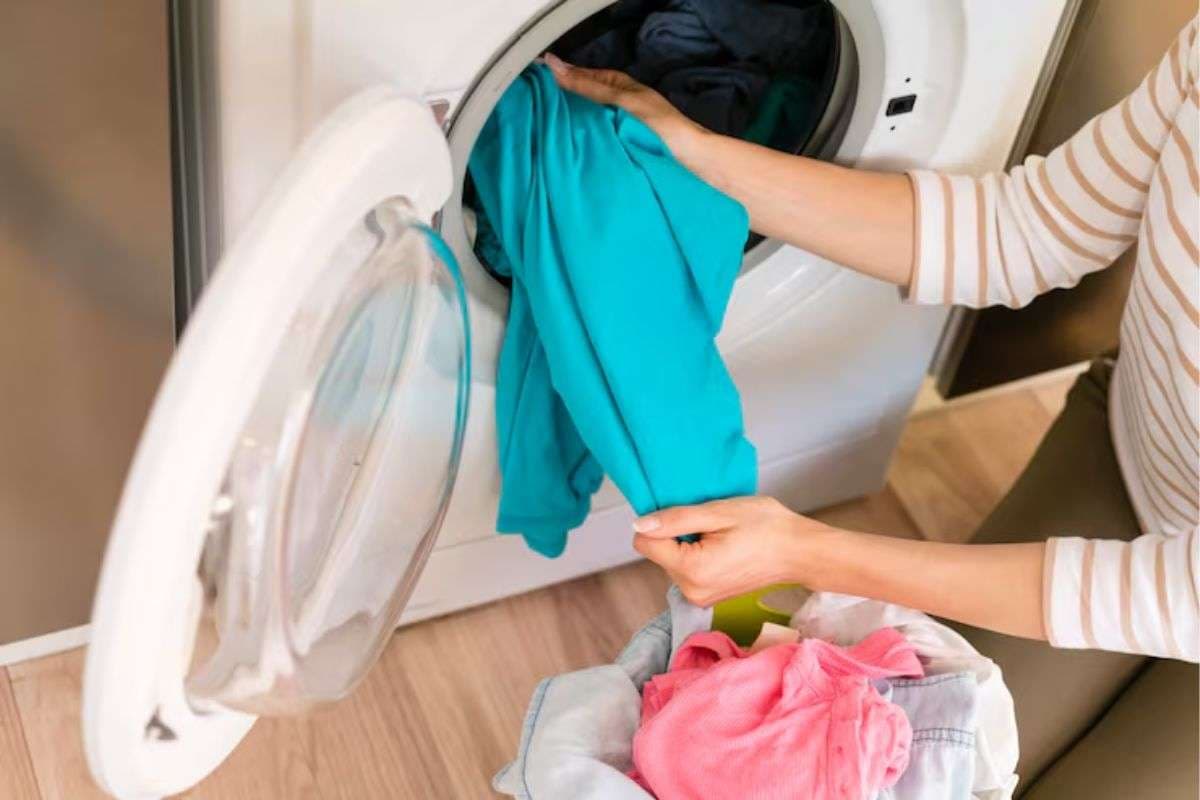 Washing Machine Vastu Tips: वॉशिंग मशीन घर की किन दिशाओं में रखें? वास्तु के अनुसार जानें सही दिशा