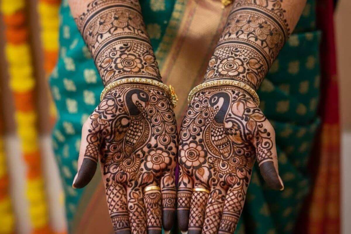 bridal peacock mehndi design