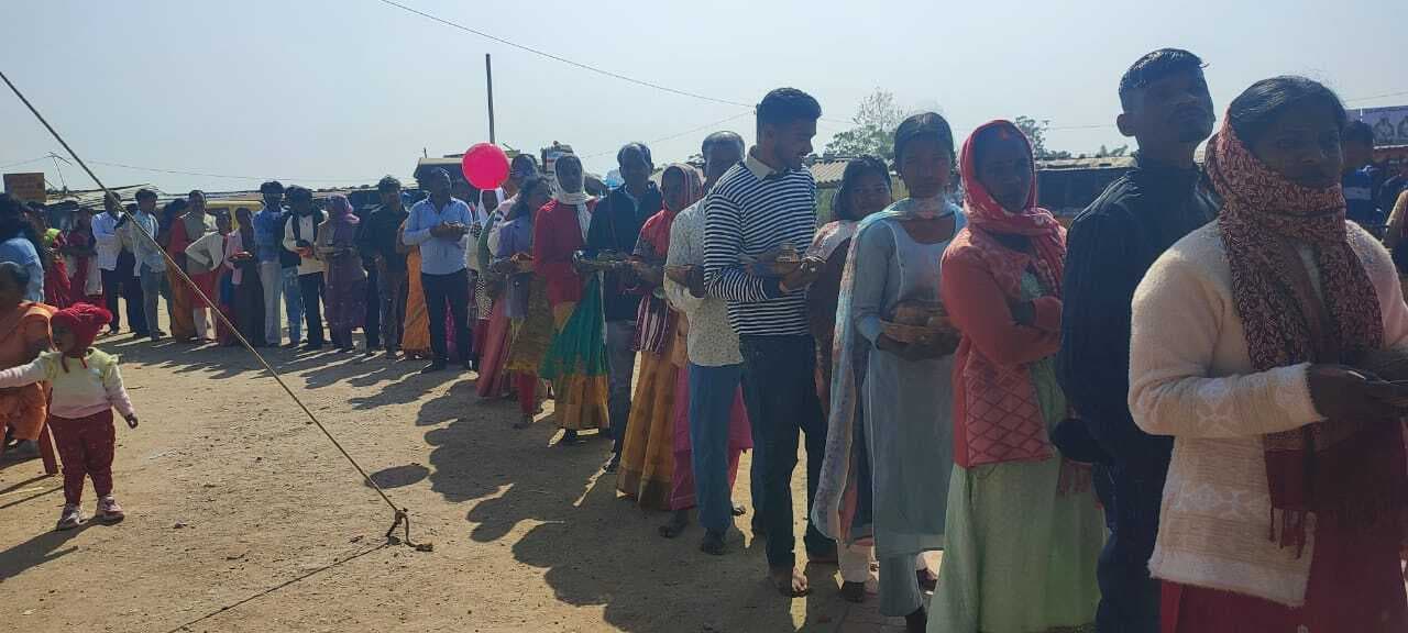 सोनमेर मंदिर में उमड़ी भीड़