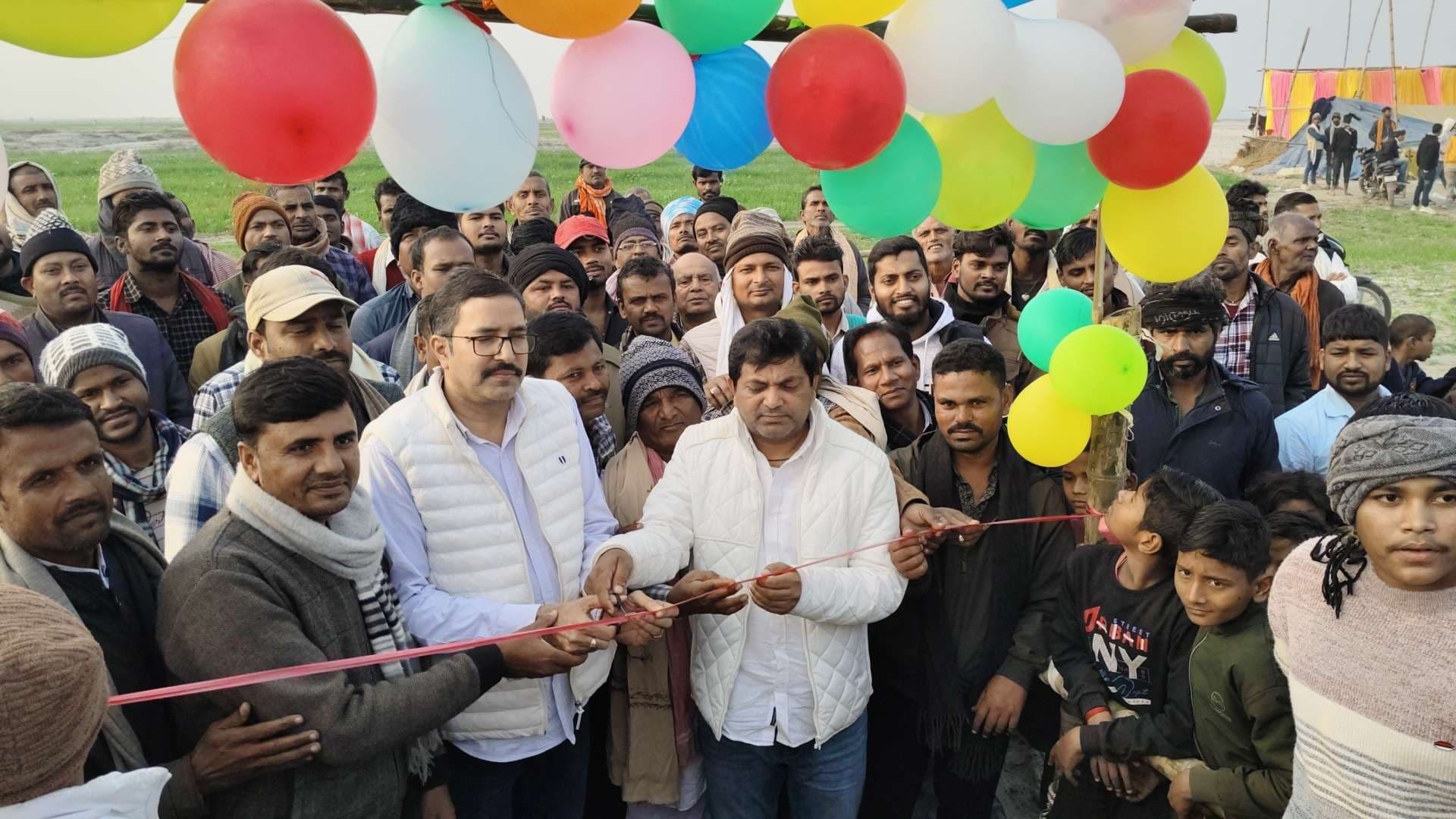 11 लाख की लागत से 550 फीट लंबा चचरी पुल तैयार, आवागमन हुआ सुलभ