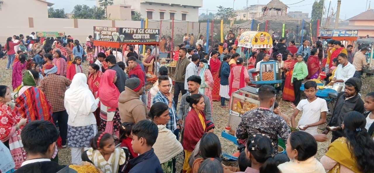 Bokaro News : फुसरो : नववर्ष का लोगों ने किया स्वागत