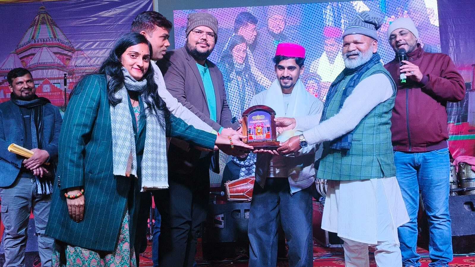 सुर व लोकधुनों से गूंजता रहा श्रीचंडी महोत्सव