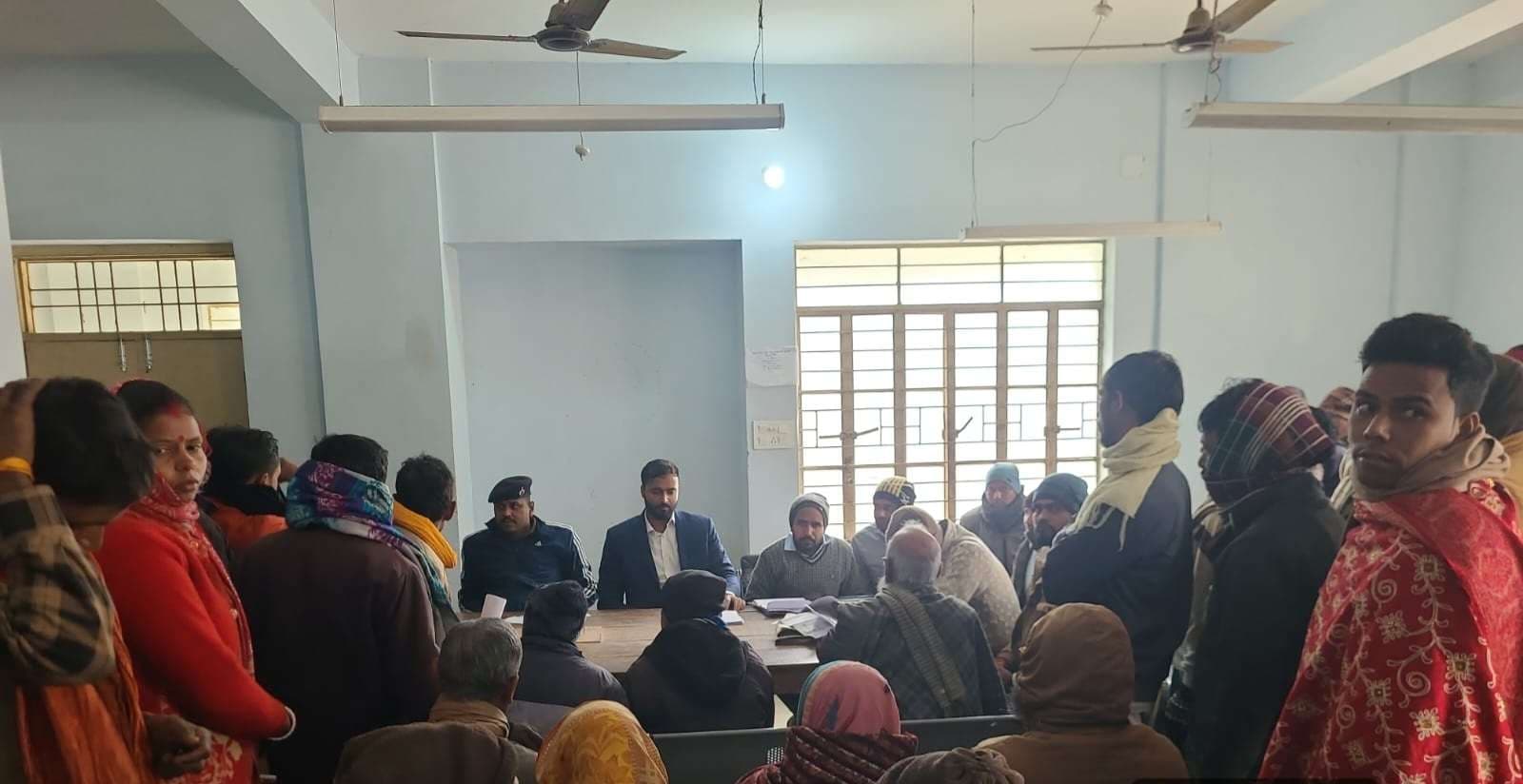 जनता दरबार में आठ मामलों का किया निष्पादन