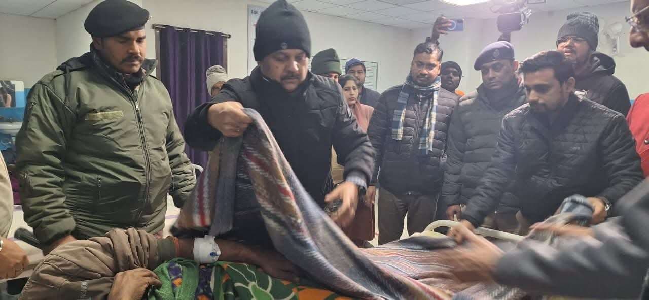 चिकित्सक की अनुपस्थिति पर वेतन बंद व स्पष्टीकरण का निर्देश