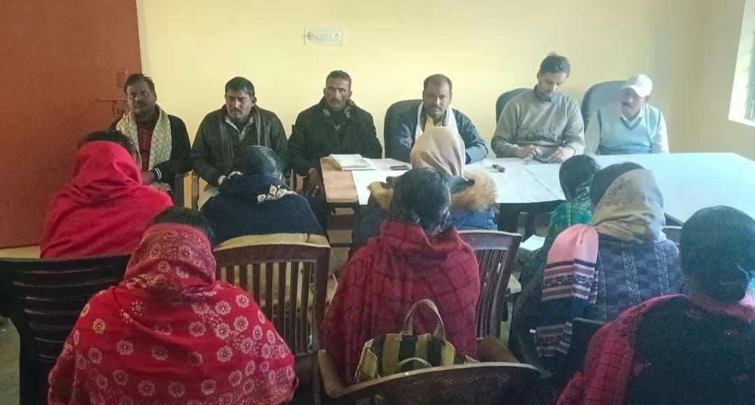 कालसर व बलुआ में ग्राम सभा, योजनाओं का चयन