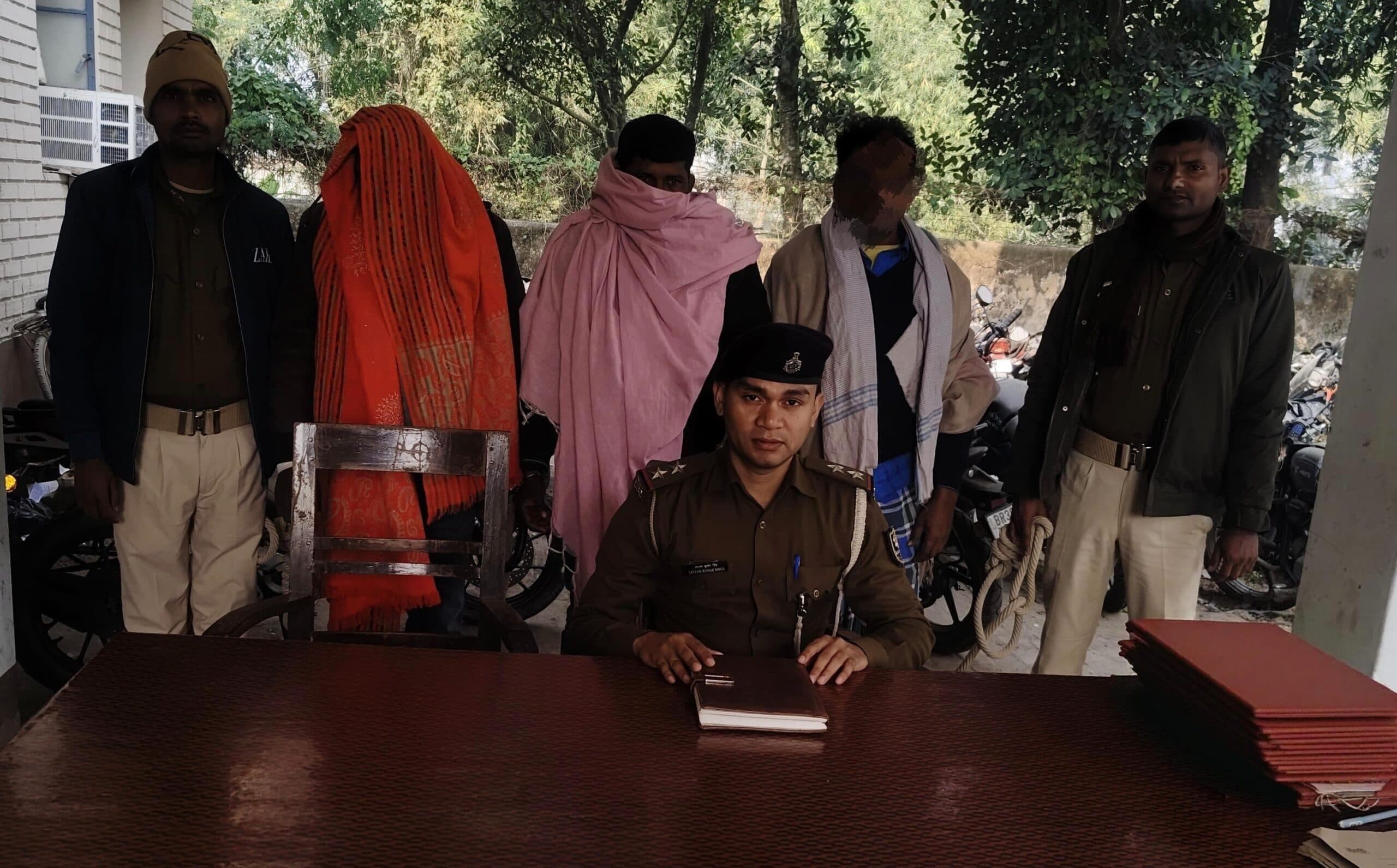 अलग-अलग मामलो के तीन वारंटी को किया गिरफ्तार