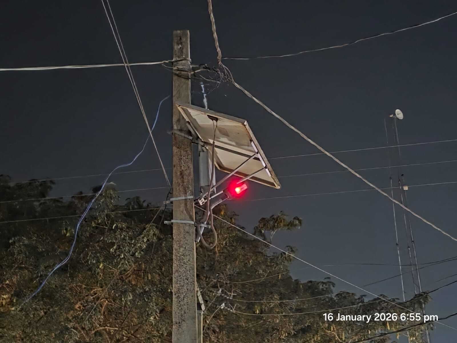 सालमारी में सोलर लाइट खराब, परेशानी