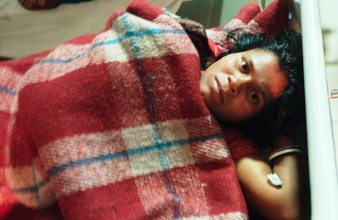 Bhagalpur news मुख्य चौक पर पर हुआ प्रसव, जच्चा-बच्चा की बची जान