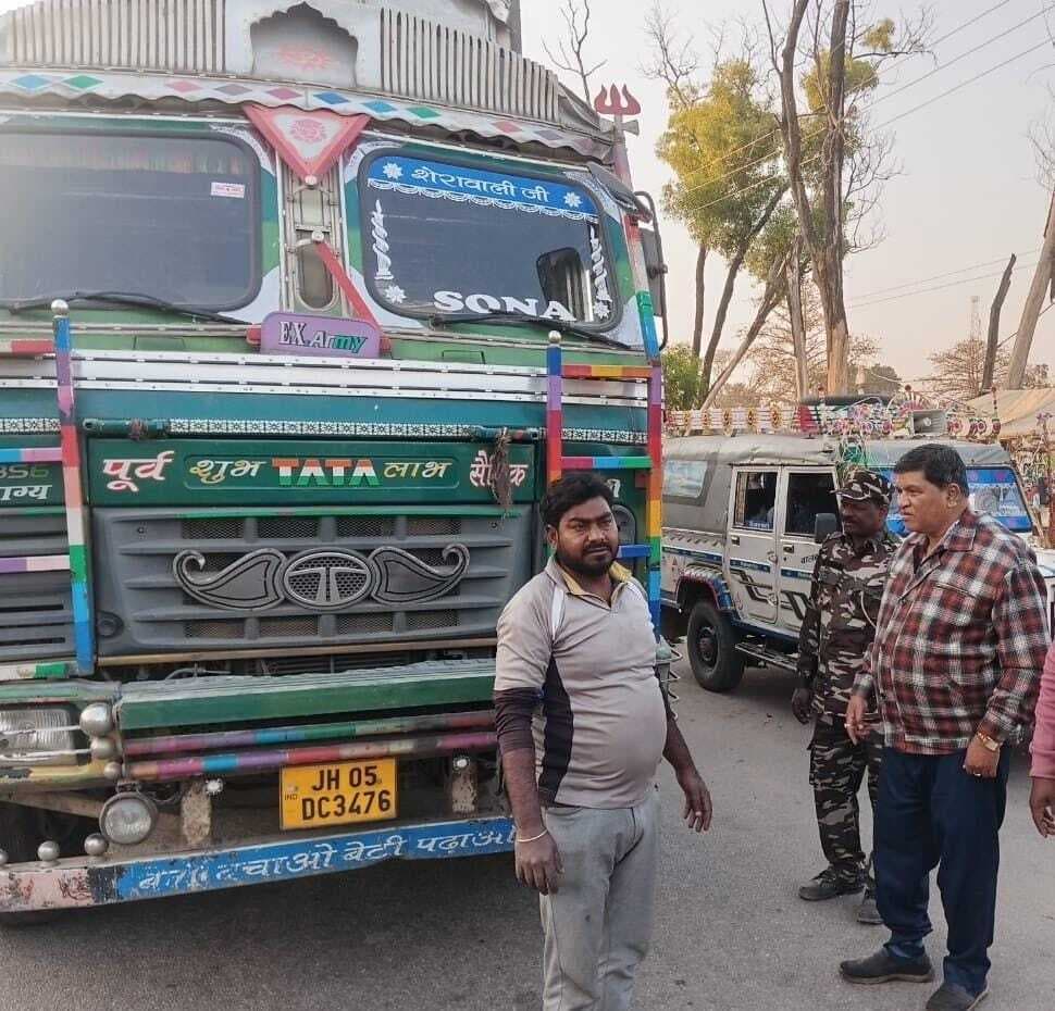 डीटीओ ने चलाया वाहन जांच अभियान