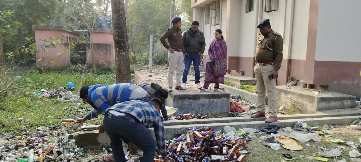 जब्त की गयी 238.065 लीटर शराब किया नष्ट