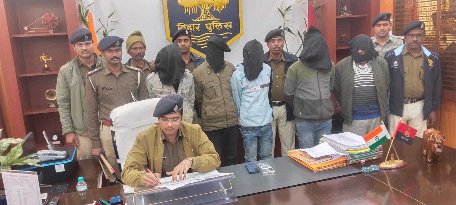 खुलासा, चोरी की ज्वेलरी के साथ अंतर्राज्यीय पांच आरोपित गिरफ्तार