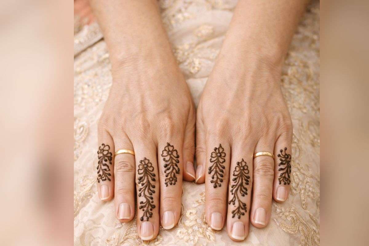 finger focused mehndi
