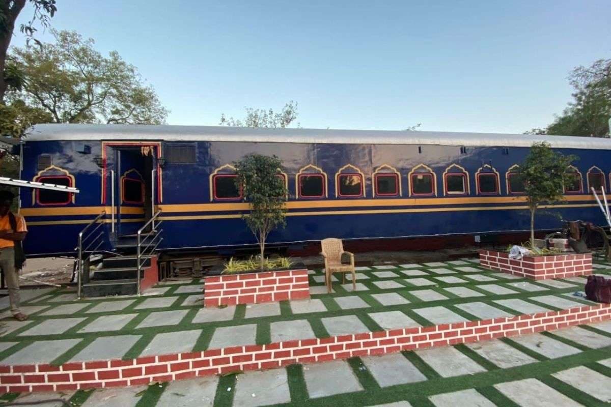 Bihar News: बिहार के इस जिले में बन रहा मॉडर्न रेल कोच रेस्टोरेंट, 24 घंटे मिलेगी सुविधा, जानिए कैसा मिलेगा खाना