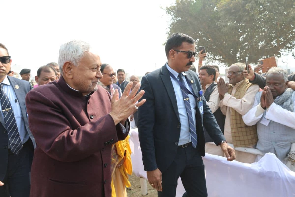 CM Nitish Yatra: आज दरभंगा में होगी सीएम नीतीश की समृद्धि यात्रा, करोड़ों की देंगे सौगात, बस स्टॉप का करेंगे इंस्पेक्शन