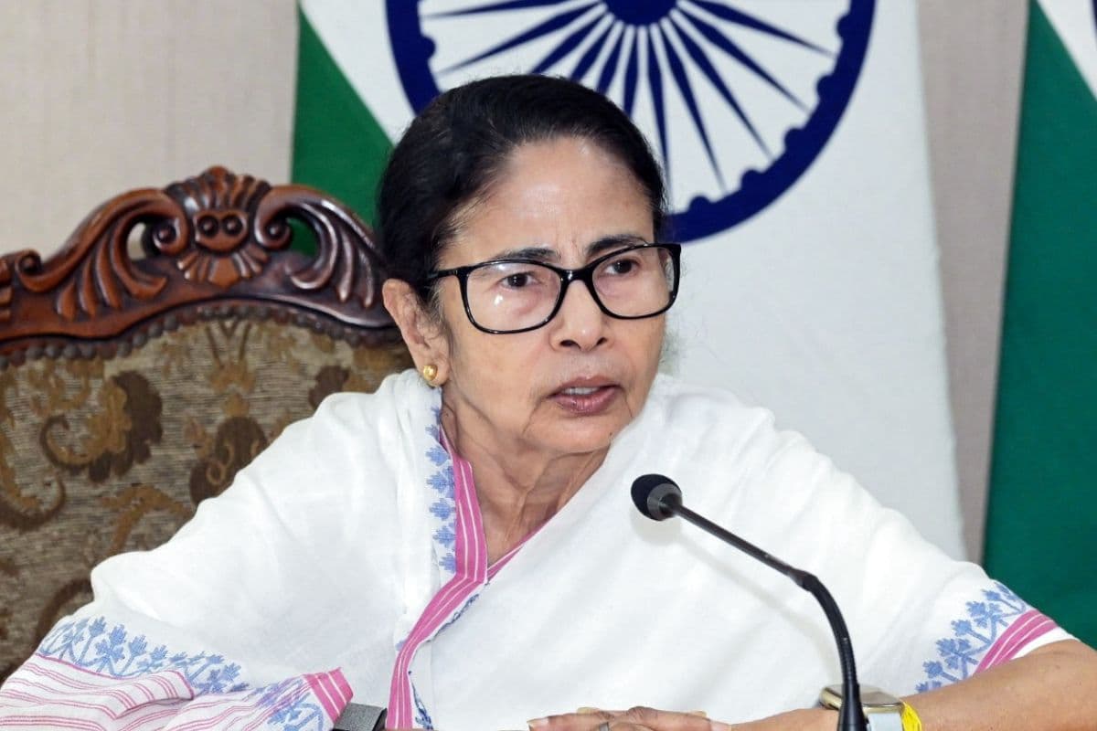 बंगाल चुनाव 2026 से पहले ममता बनर्जी ने बुलायी कैबिनेट की बैठक, हो सकते हैं अहम फैसले