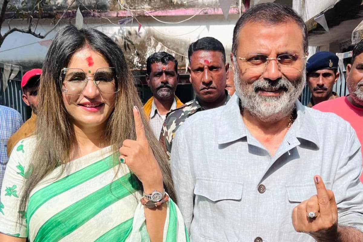 झारखंड में ‘लालटेन युग’ की वापसी! गोड्डा सांसद का हेमंत सरकार पर हमला, बोले- बैलेट पेपर से राज्य पीछे