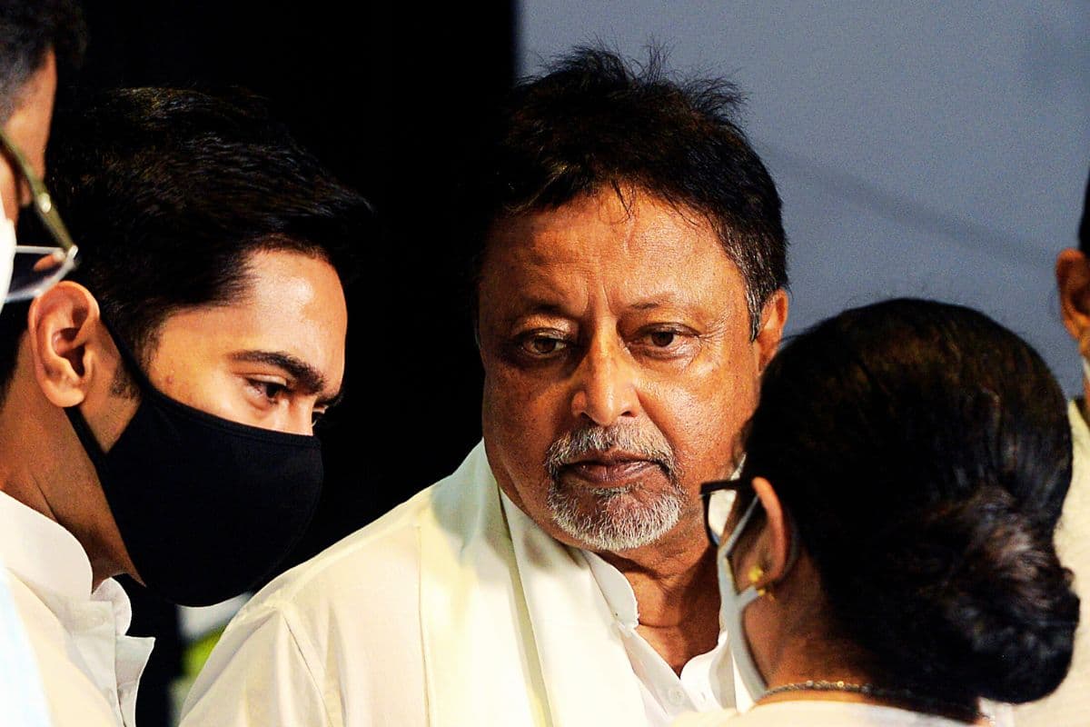 दलबदल की राजनीति के माहिर खिलाड़ी मुकुल रॉय का ऐसा था राजनीतिक जीवन