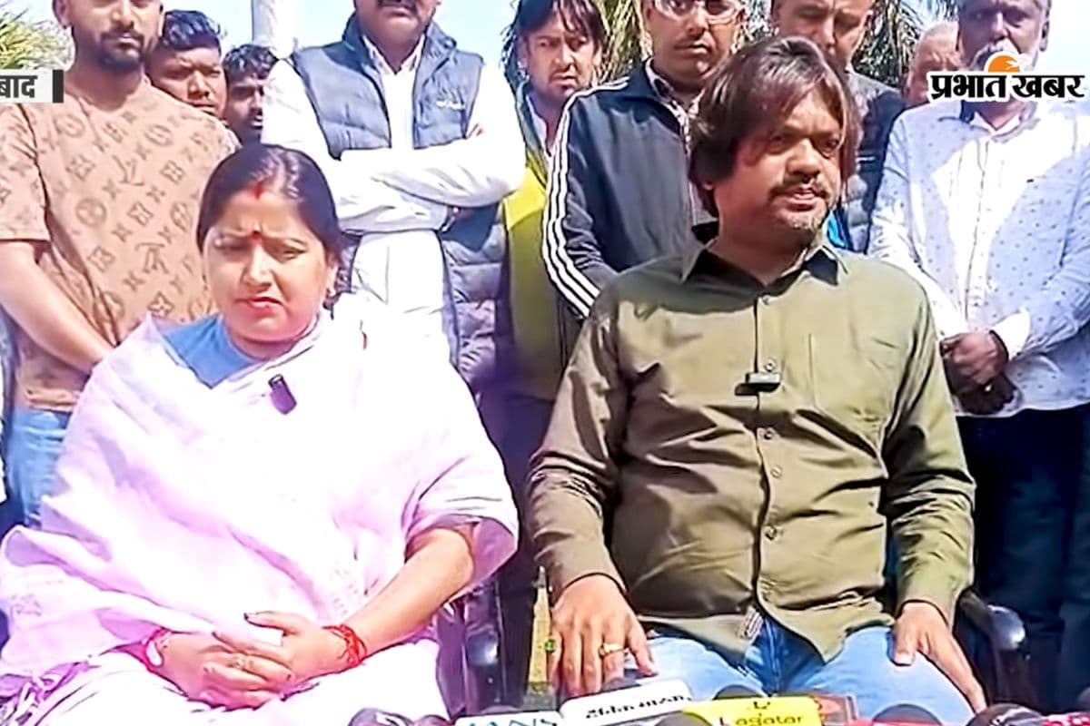 Dhanbad: सिंह मेंशन में बमबारी, पूर्व विधायक संजीव सिंह ने उठाए गंभीर सवाल; निष्पक्ष जांच की मांग