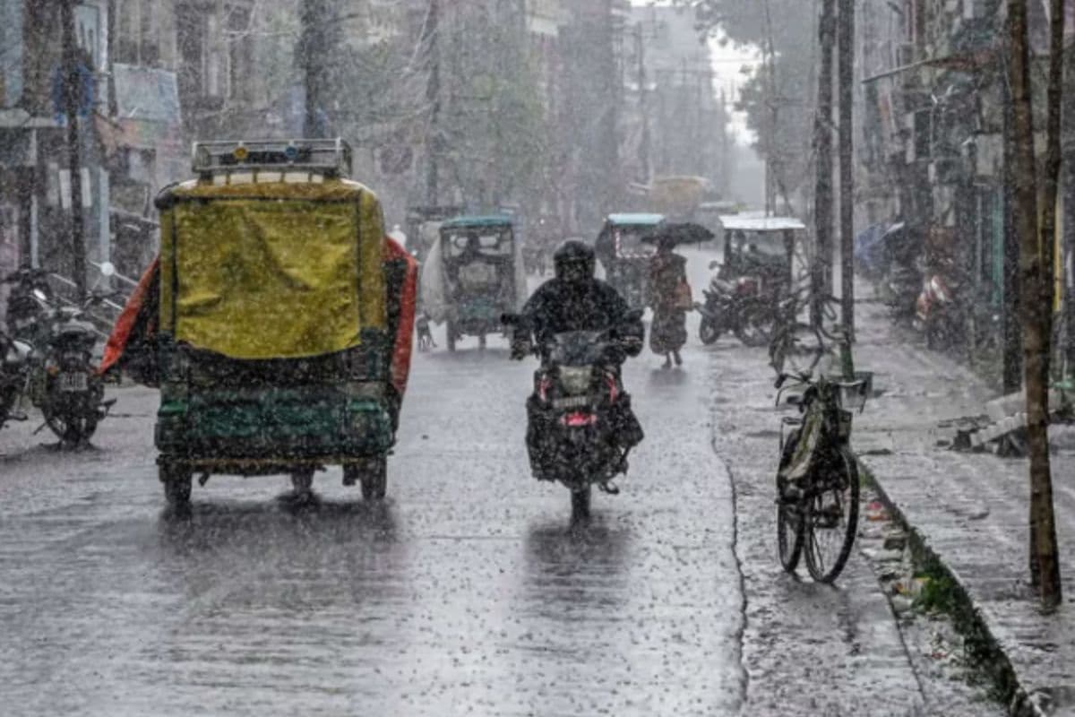 इन राज्यों में बारिश का अलर्ट, गिरेगी बिजली