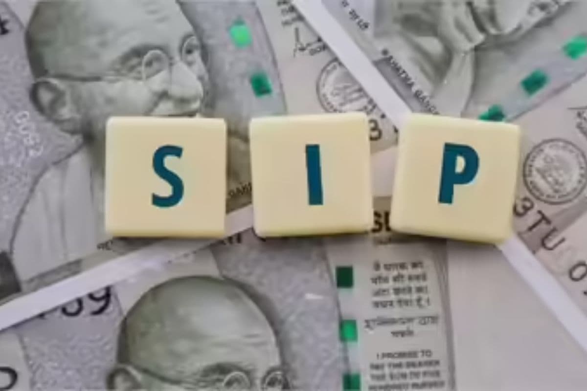 क्या आप भी बनना चाहते हैं करोड़पति? जानें 4,500 रुपए की SIP से 1.5 करोड़ रुपए फॉर्मूला