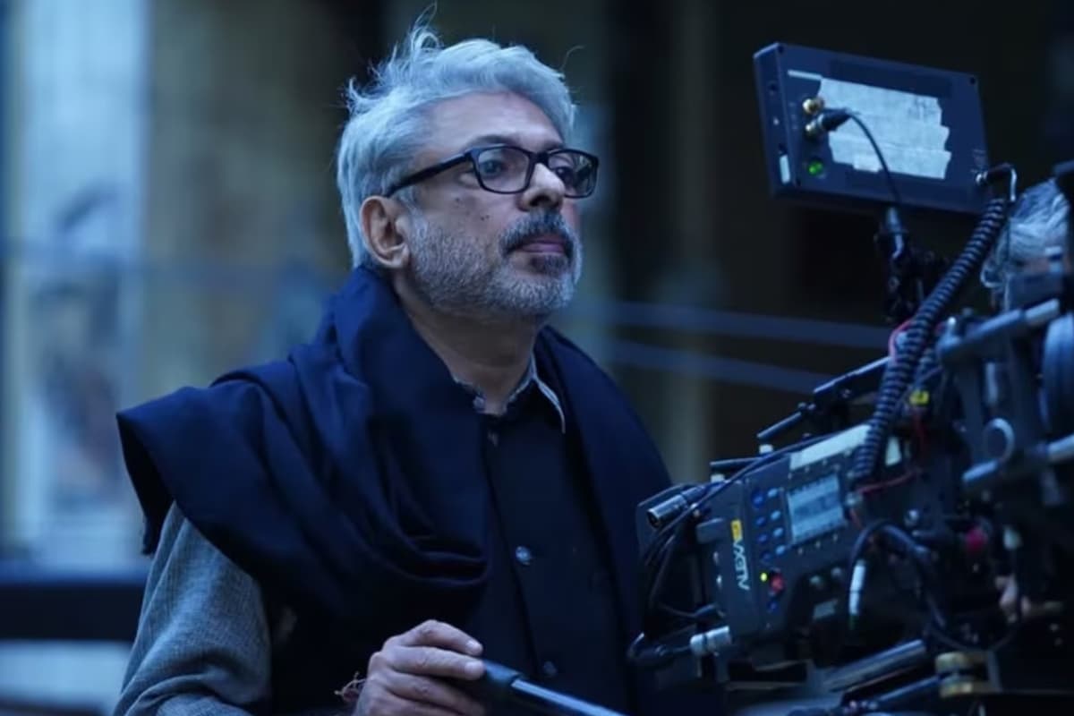 सुपरहिट फिल्मों के बाद भी भंसाली का जादू बरकरार, बर्थडे पर देखें ये 5 क्लासिक्स