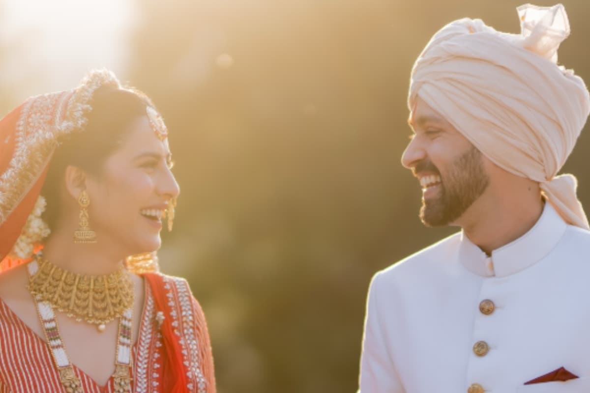 विक्रांत मैसी ने पत्नी शीतल ठाकुर के लिए शेयर की खास तस्वीरें, सेलिब्रेट की चौथी एनिवर्सरी