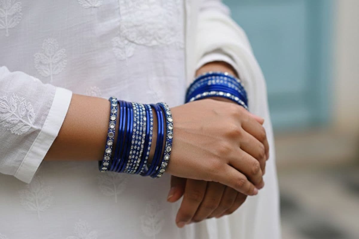 blue colour bangles