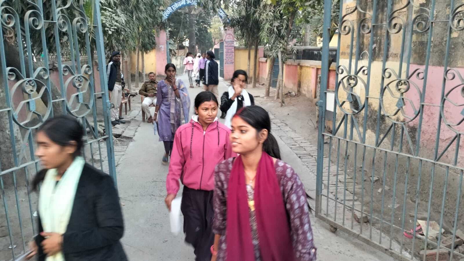 इंटर परीक्षा: नौवें दिन 1271 परीक्षार्थी हुए सम्मिलित, 29 परीक्षार्थी ने छोड़ी परीक्षा