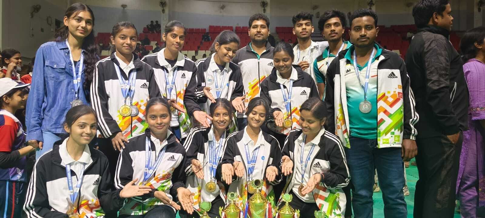 राज्यस्तरीय खेल महोत्सव उमंग में वालीबॉल में केईसी ने मारी बाजी