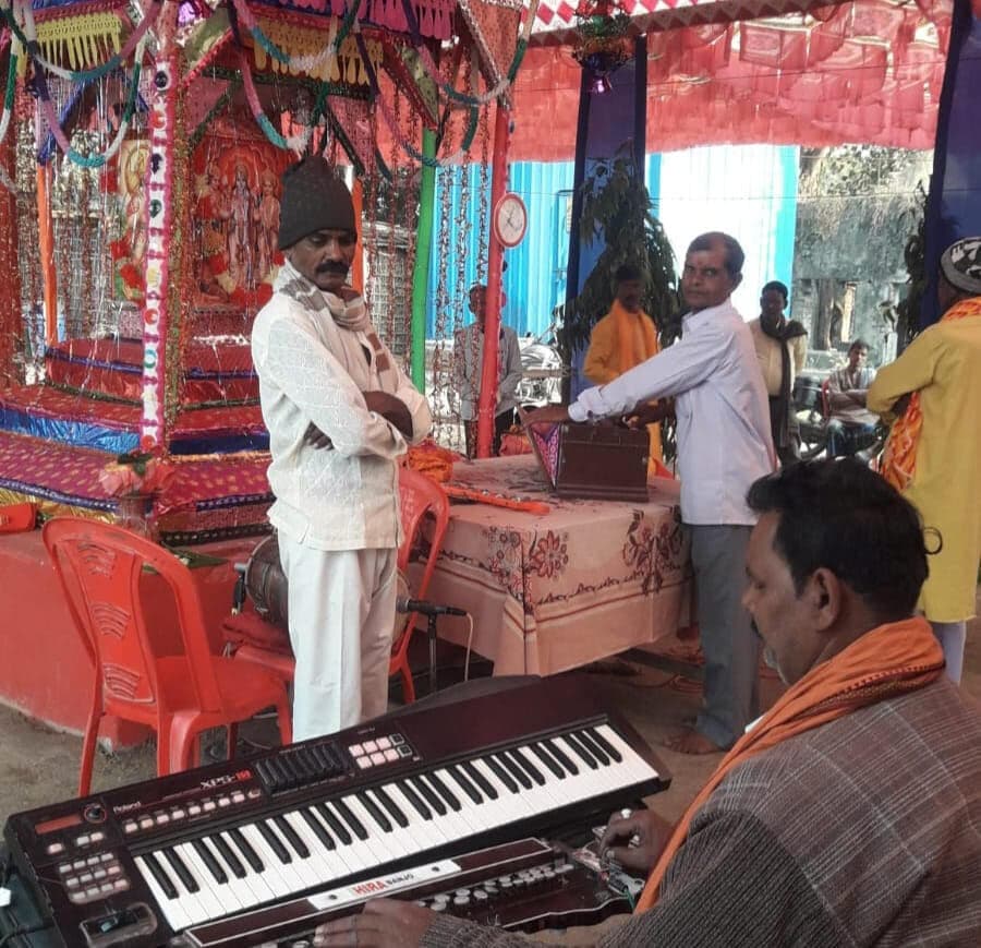 भक्ति सागर में डूबा सर्वेश्वरनाथ धाम