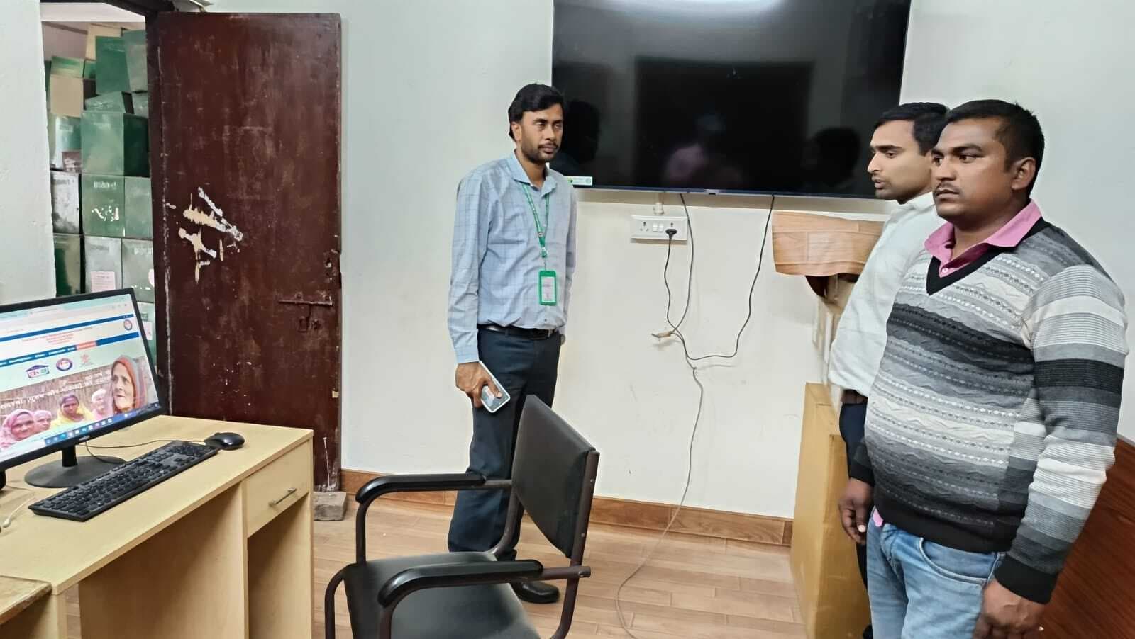 बड़हिया प्रखंड कार्यालय में तैयार हो रहा डिजिटल कंट्रोल रूम