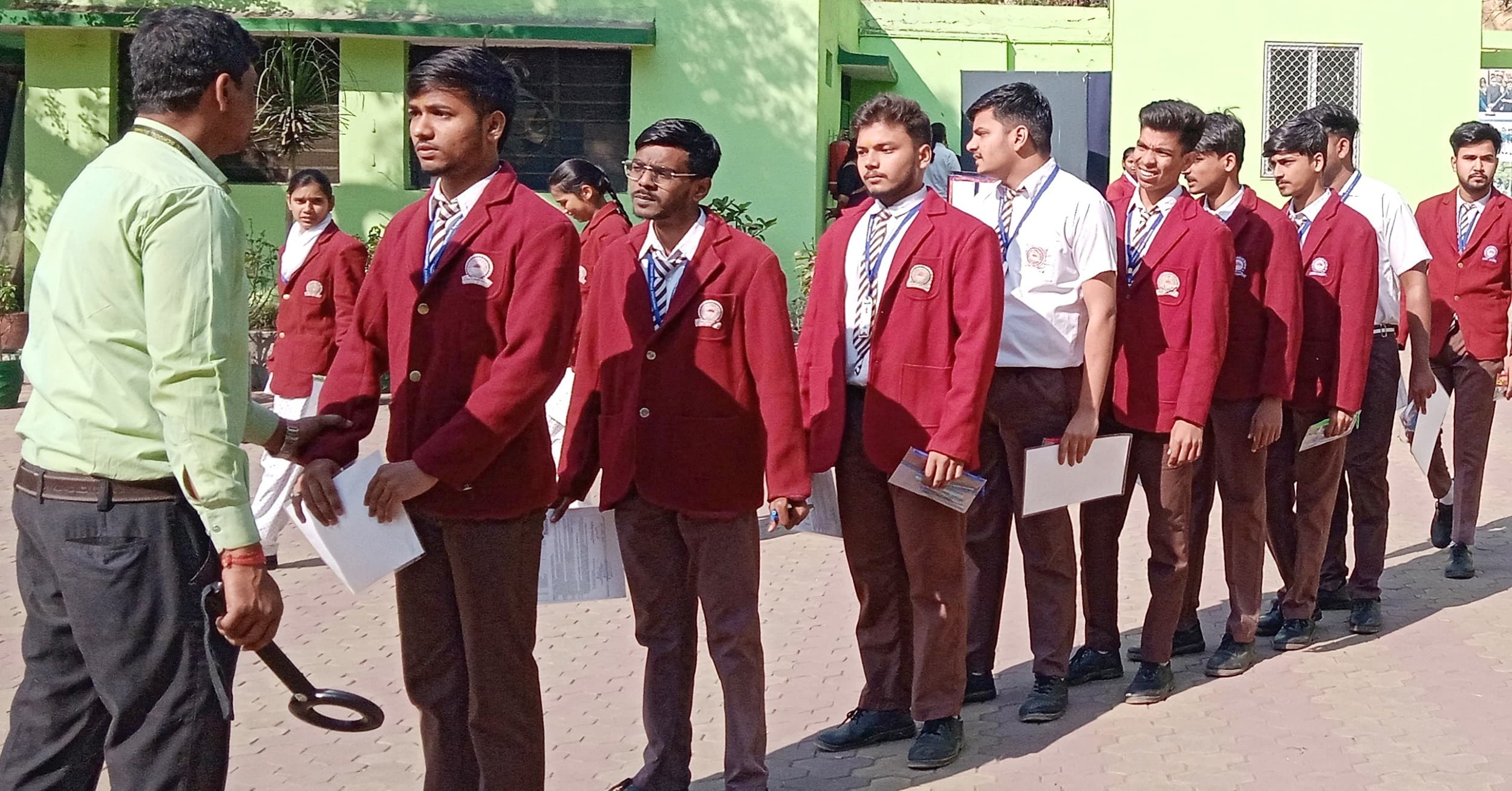 Bokaro News: 23 केंद्रों पर 3821 परीक्षार्थियों ने दी फिजिकल एजुकेशन की परीक्षा