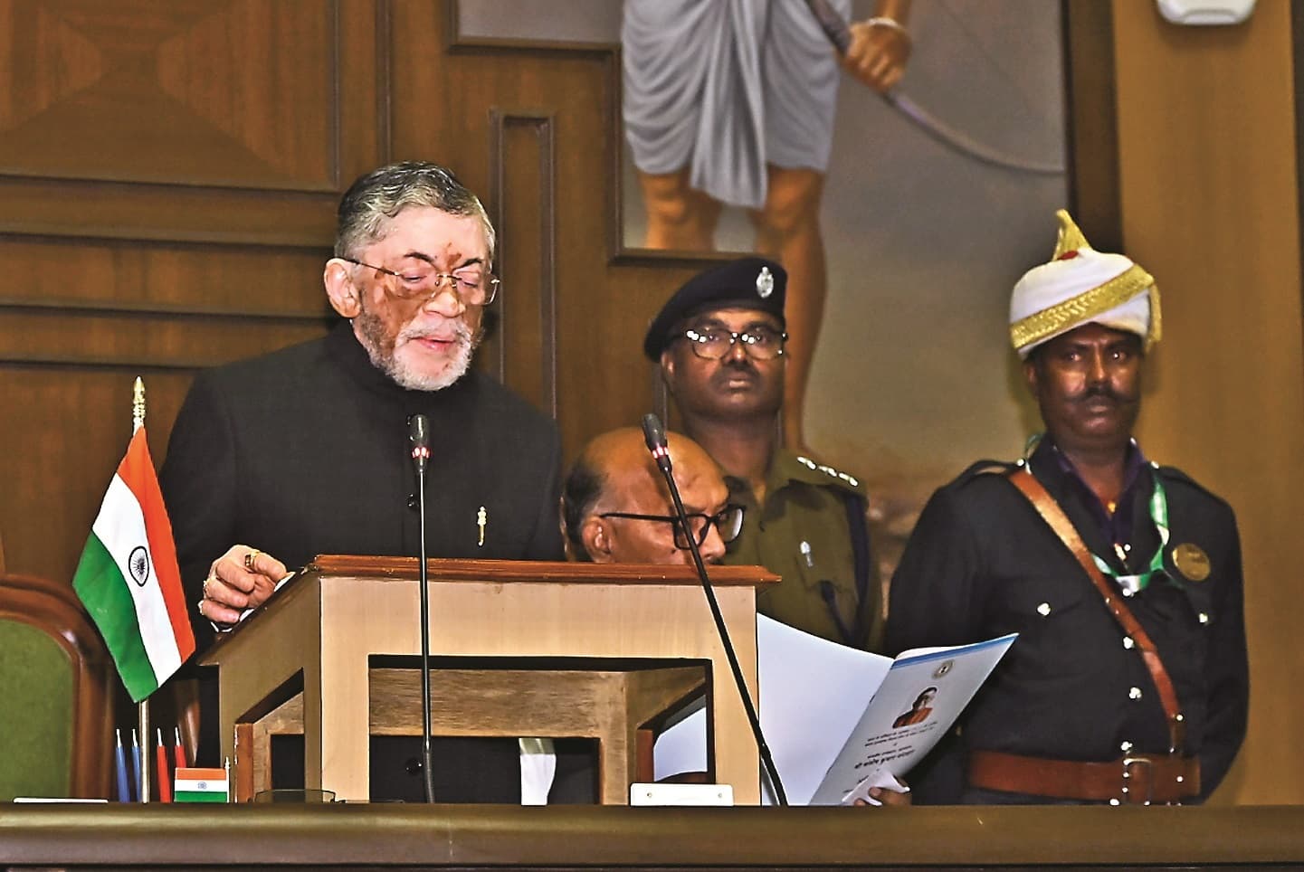 केंद्र की आर्थिक सहायता बिना योजनाएं लागू करने में दिक्कत, सहयोग मिले : राज्यपाल